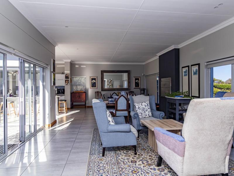 4 Bedroom Property for Sale in Pinnacle Point Golf Estate Western Cape